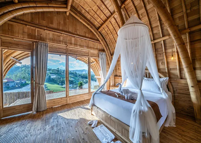 Orman Evi The Dewi Eco Bamboo Kubupenlokan