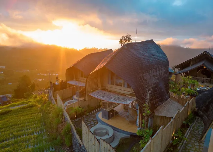 The Dewi Eco Bamboo Orman Evi Kubupenlokan